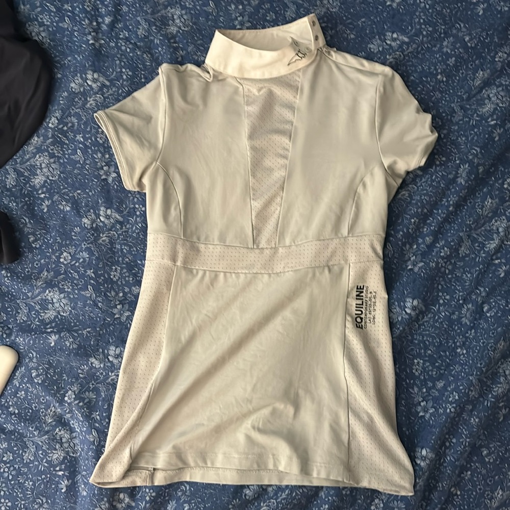 Equiline grey side zip show shirt.